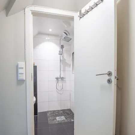 Apartment 200 Meters To Bryggen In Charming Sandviken Bergen