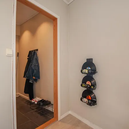 200 Meters To Bryggen In Charming Sandviken Apartment Bergen